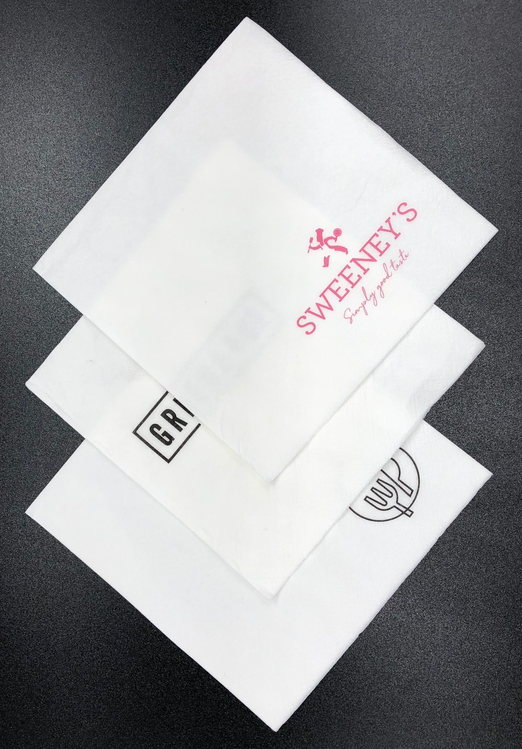 2 PLY WHITE NAPKINS 8 FLD 40X40CM X2000